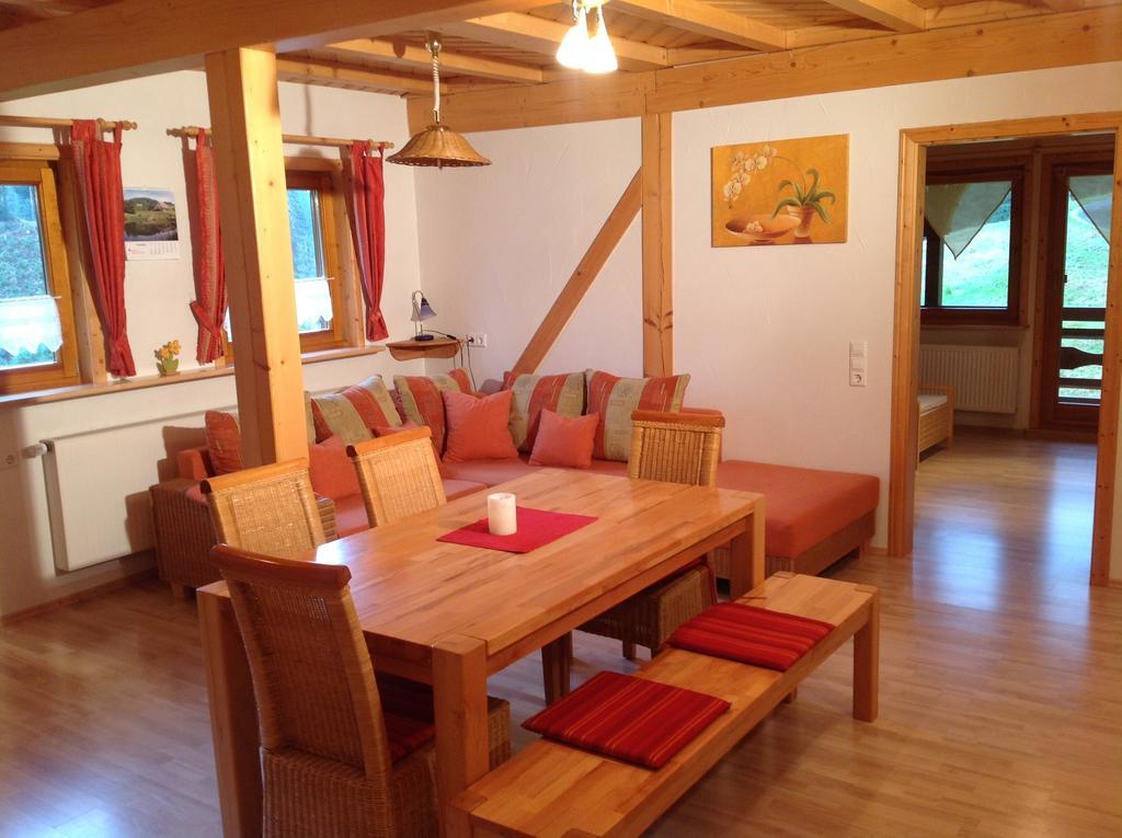 Apartment Holzbildhauerei Kammerer Triberg im Schwarzwald