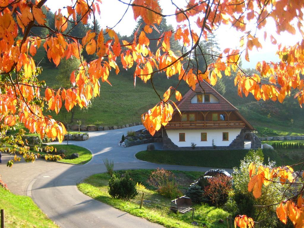 Apartment Holzbildhauerei Kammerer